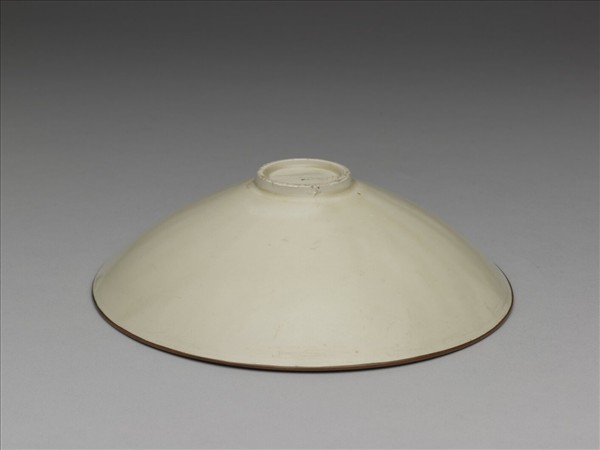 定窯 白瓷印花雙鳳穿花紋笠式碗