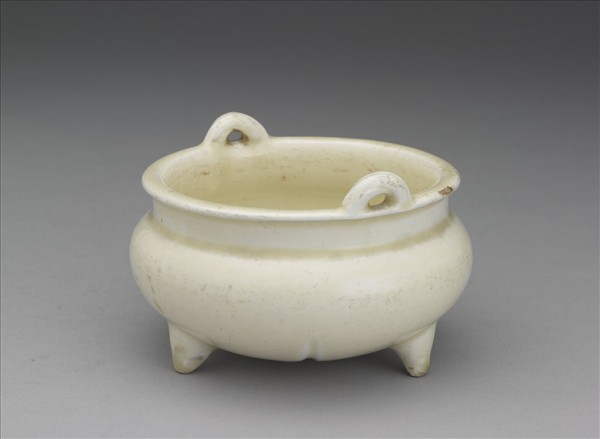 彭城窯 白瓷繩耳鼎式爐