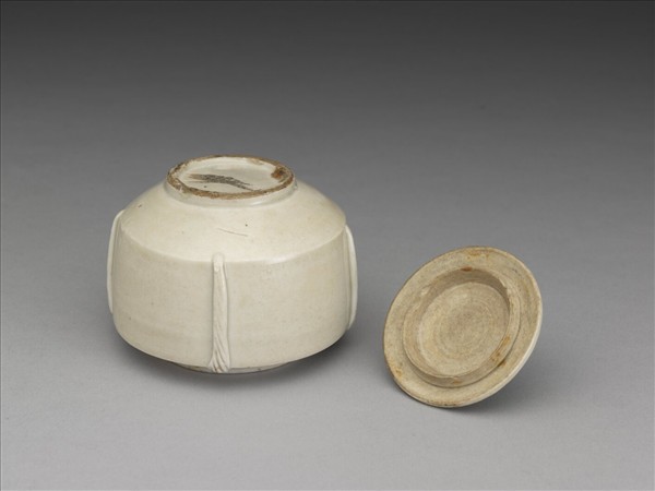 定窯 白瓷繩紋蓋罐