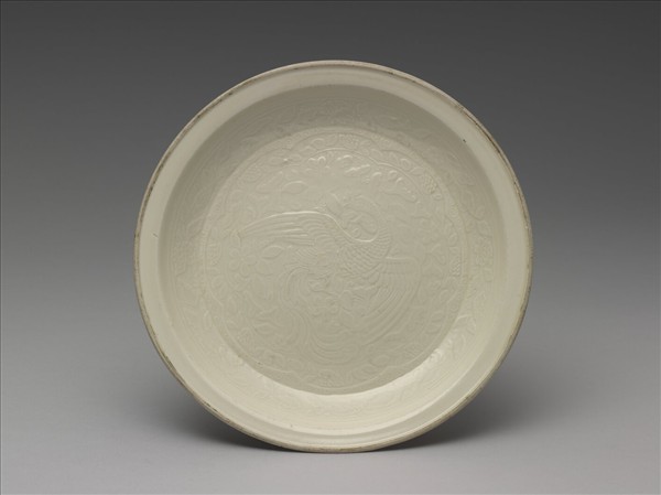 定窯 白瓷印花鳳紋折沿盤