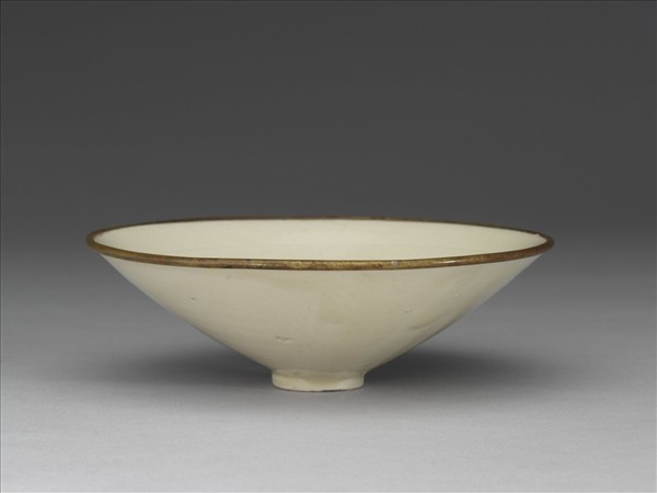 定窯 白瓷旋紋笠式盞