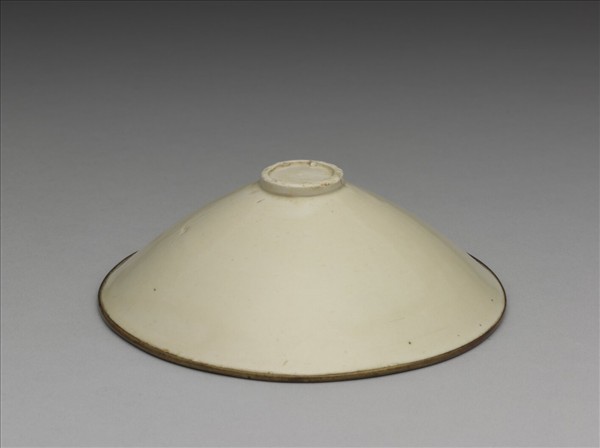 定窯 白瓷旋紋笠式盞