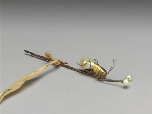 金嵌珍珠蟈蟈簪