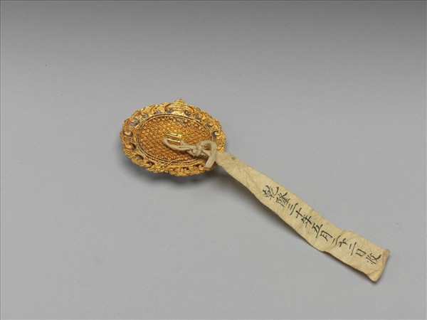 金纍絲火焰結子