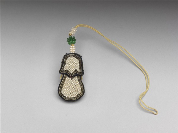 緝米珠茄式墜飾