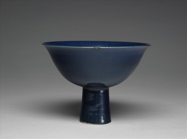霽青釉高足碗