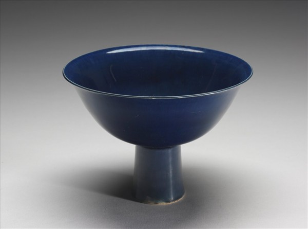 霽青釉高足碗