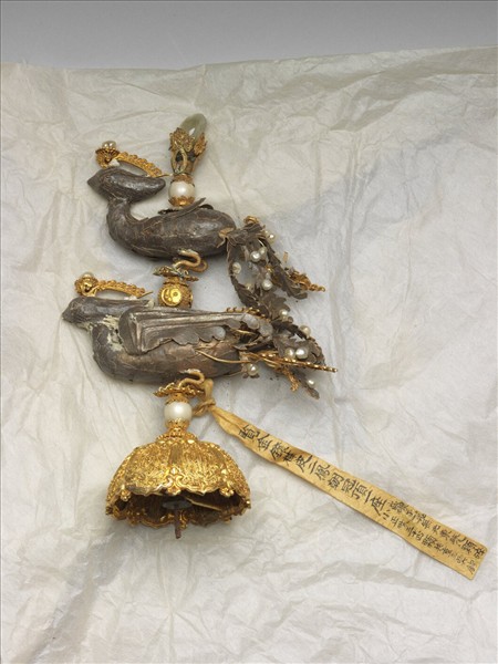 金鑲樺皮鳳冠頂