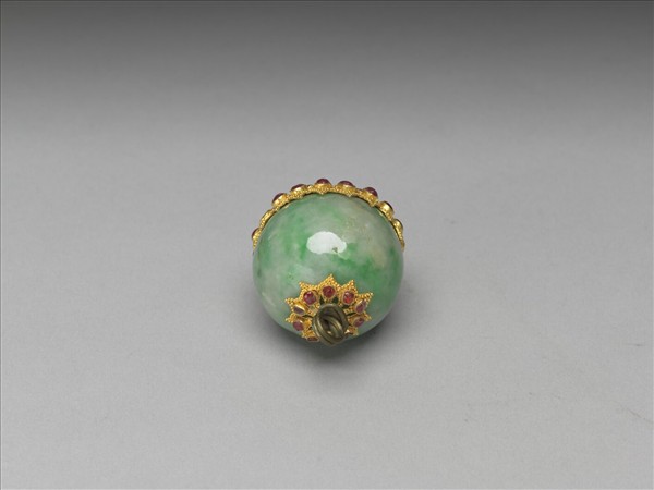 玉鑲金嵌寶石鈕
