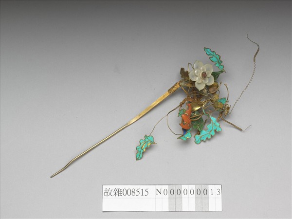 鍍金嵌寶花卉蝙蝠簪