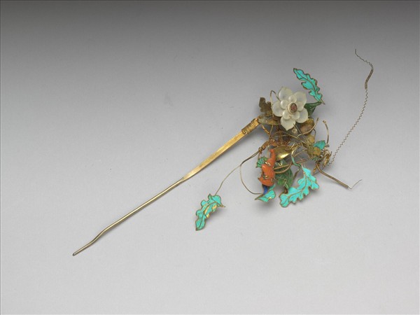 鍍金嵌寶花卉蝙蝠簪
