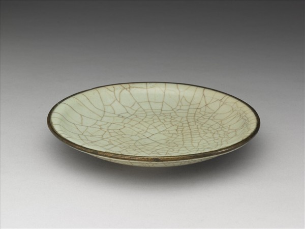 月白釉圓碟