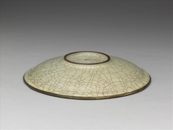 月白釉圓碟