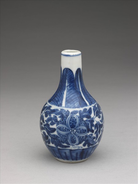 青花花卉紋瓶