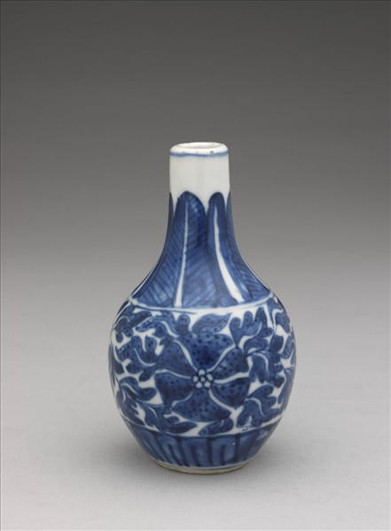 青花花卉紋瓶