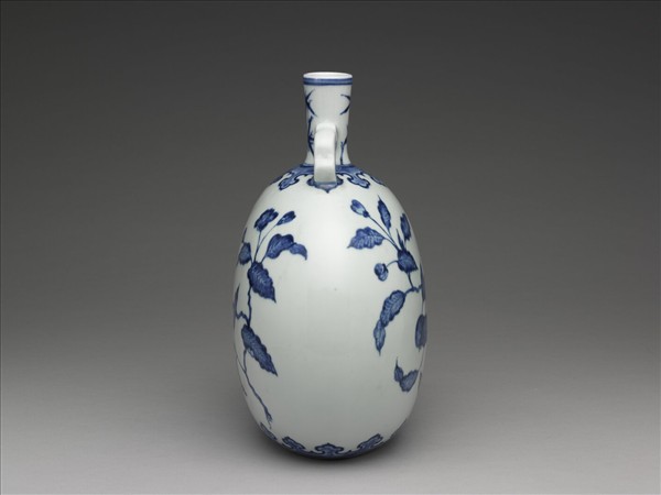 青花花果紋如意耳扁壺