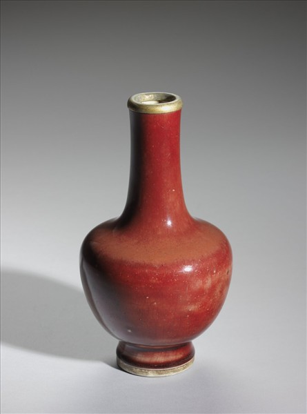 寶石紅釉瓶