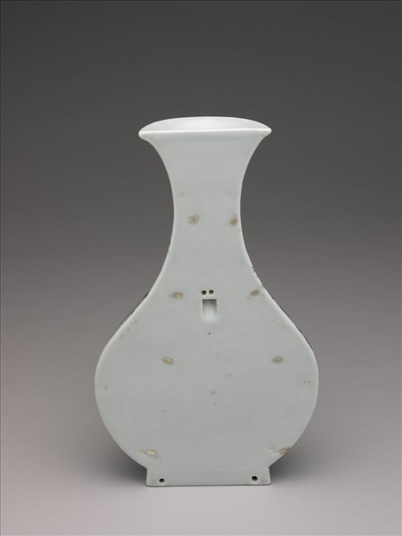 青花番蓮紋掛瓶