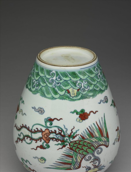 鬥彩雲鳳紋罐