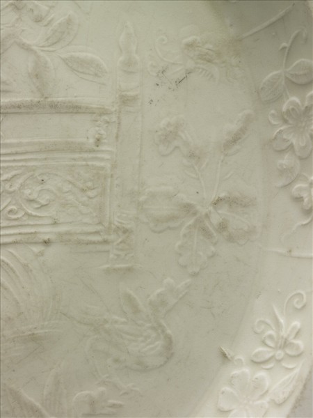 定窯 白瓷印花嬰戲圖折沿盤