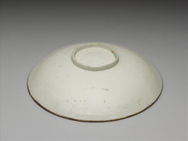 景德鎮窯 白瓷印花石榴梅月圖碗