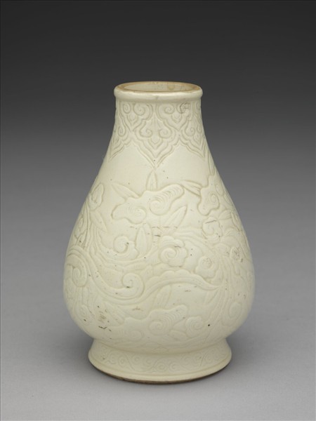 臨川窯 白釉劃花螭文靈竹瓶