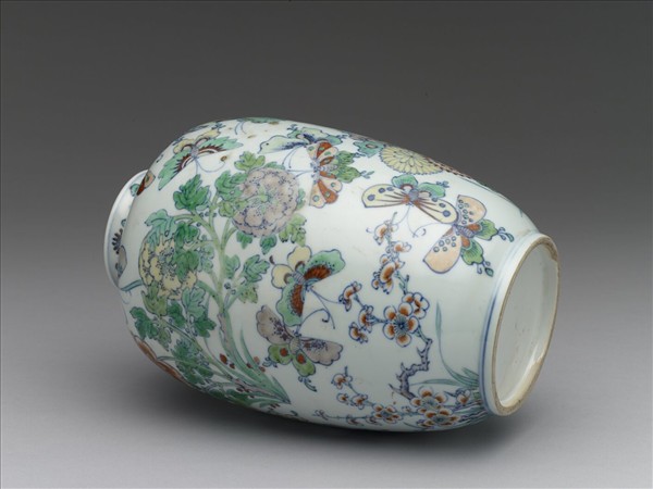 鬥彩花蝶紋燈籠式瓶