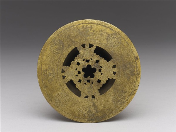 鬥彩花卉龍紋尊