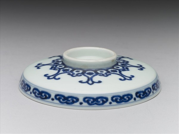 青花八卦番蓮紋碟