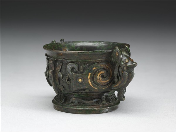 嵌金銀蝸身獸紋簋