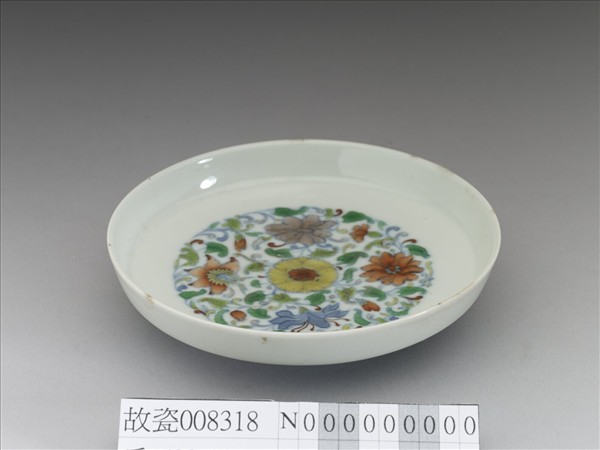 鬥彩花卉紋碟