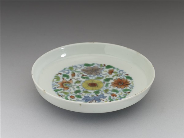 鬥彩花卉紋碟
