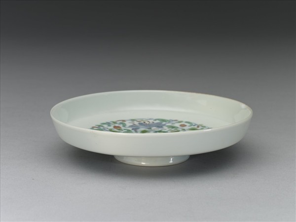鬥彩花卉紋碟