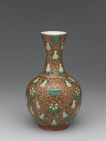 珊瑚紅釉葫蘆紋瓶