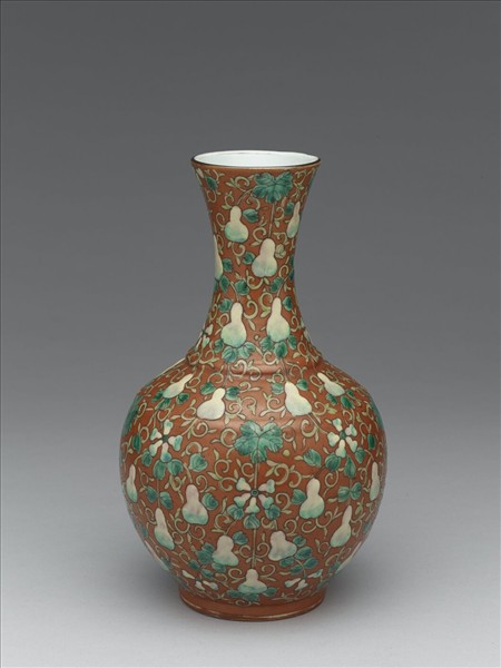 珊瑚紅釉葫蘆紋瓶