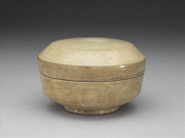 邢窯或定窯 白瓷盒