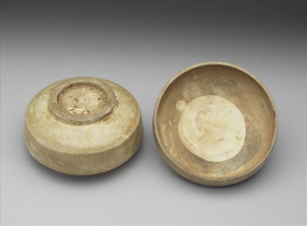 邢窯或定窯 白瓷盒