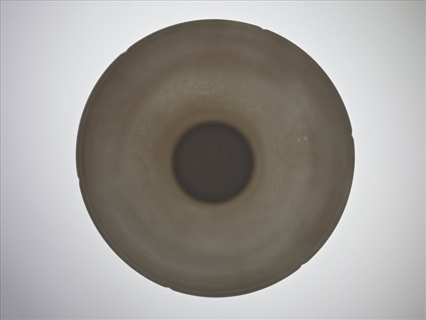 甜白半脫胎五龍葵瓣口碗