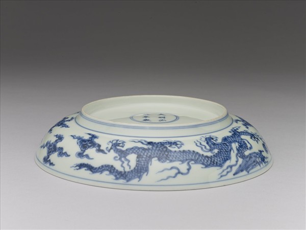 青花雲龍紋盤