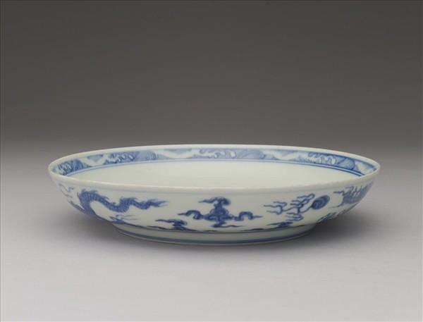 青花雙龍戲珠紋盤