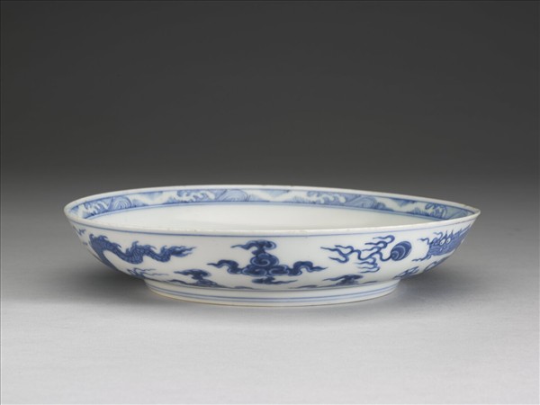 青花雲龍紋盤