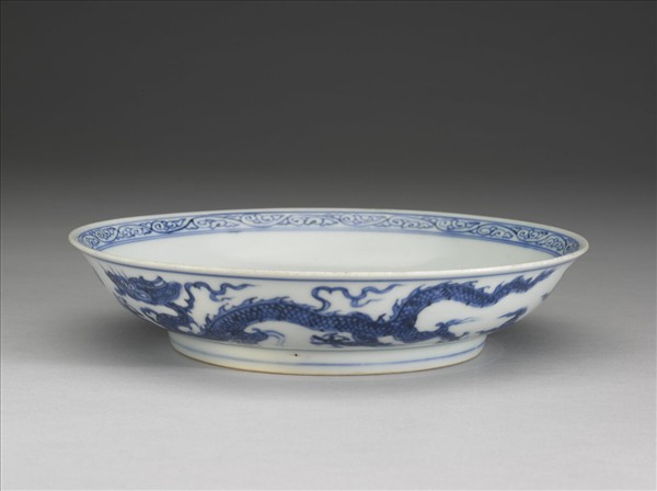 青花雙龍戲珠紋盤