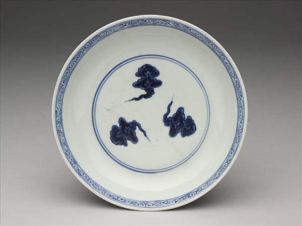 青花雙龍戲珠紋盤