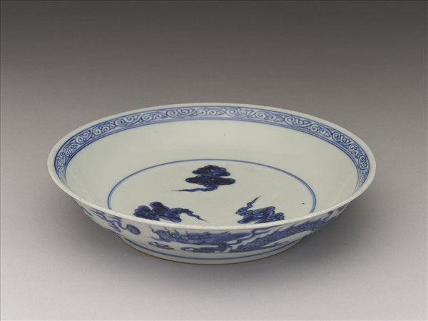 青花雙龍戲珠紋盤