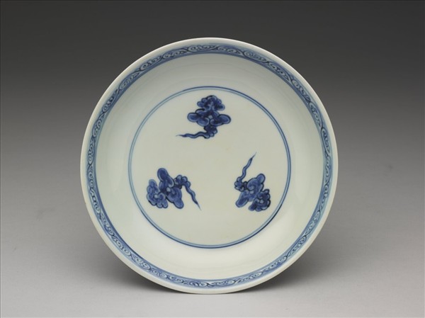青花雙龍戲珠紋盤
