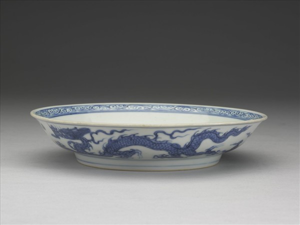 青花雙龍戲珠紋盤