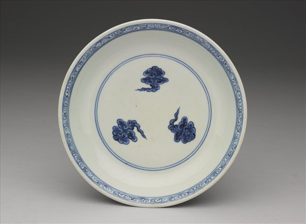 青花雙龍戲珠紋盤