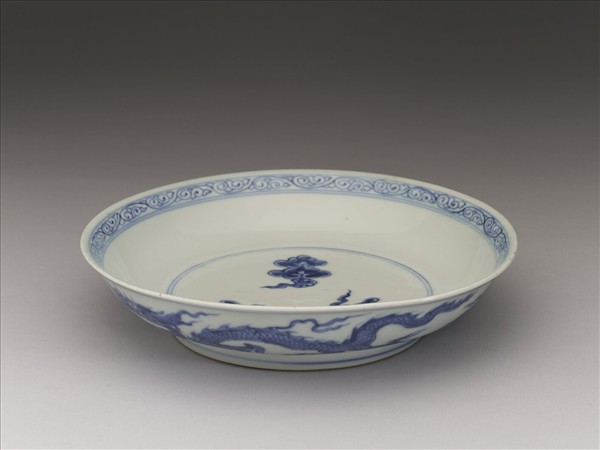 青花雙龍戲珠紋盤
