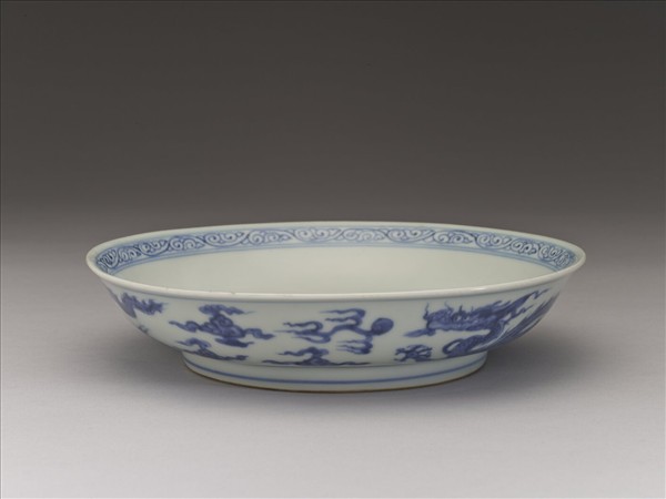 青花雙龍戲珠紋盤