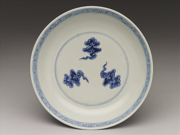 青花雙龍戲珠紋盤
